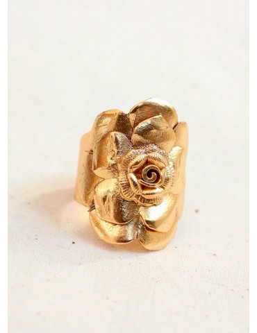 Anillo Bed of Roses